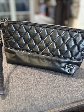 Lug Shiplap Quilted Black Wristlet Pouch